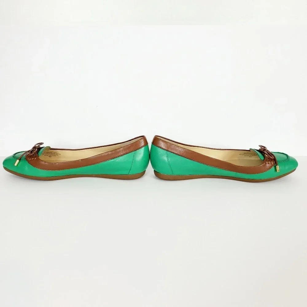 Isaac Mizrahi Live Green Brown Flats Size 6 1/2M